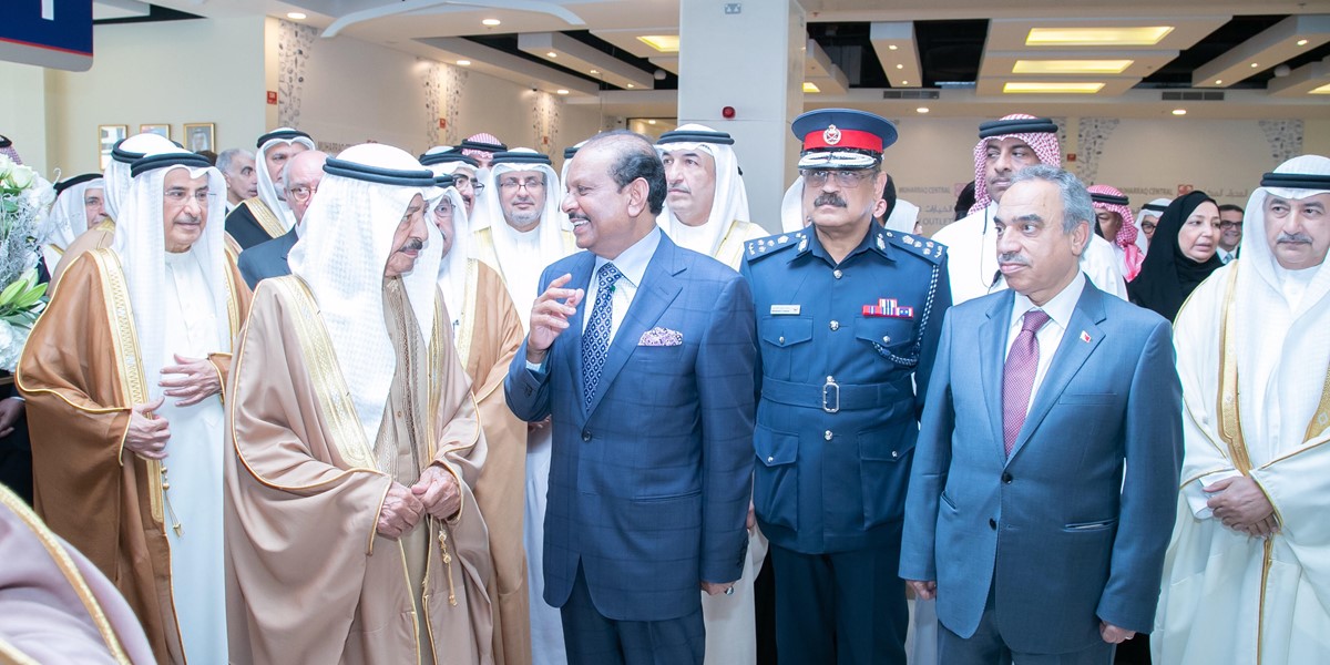 رئيس وزراء البحرين يفتتح سوق المحرق المركزي التابع لمجموعة اللولو هايبرماركت