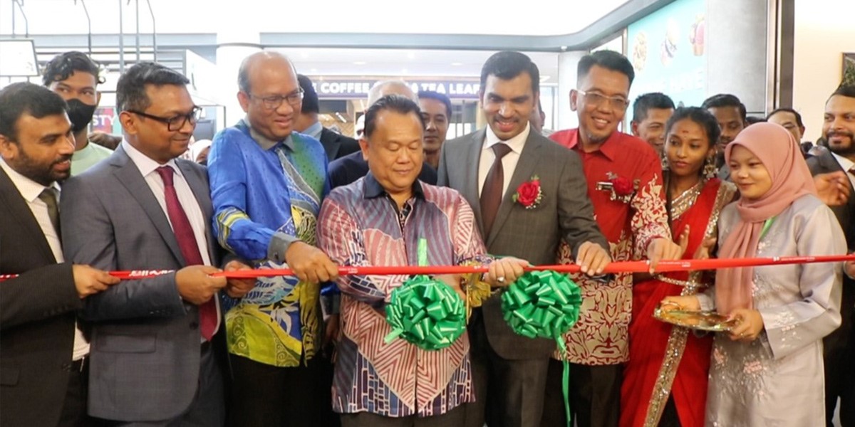 لولو يفتتح سوبر ماركت ومتجر جديد في ماليزيا